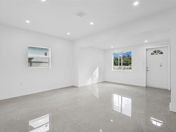 11406 NW 17th Ave, Miami, FL 33167