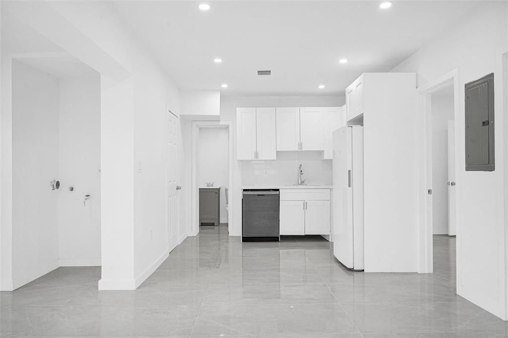 11406 NW 17th Avenue, Miami, FL 33167 Photo