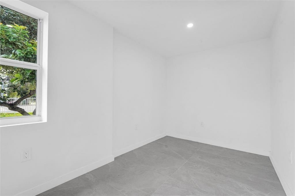 11406 NW 17th Avenue, Miami, FL 33167 Photo