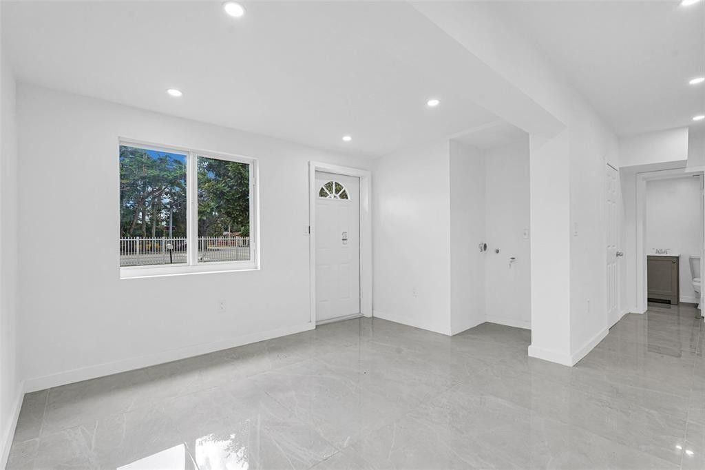 11406 NW 17th Avenue, Miami, FL 33167 Photo