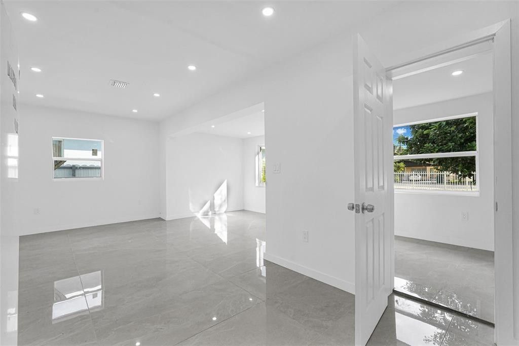 11406 NW 17th Avenue, Miami, FL 33167 Photo