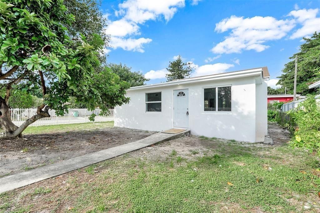 11406 NW 17th Avenue, Miami, FL 33167 Photo