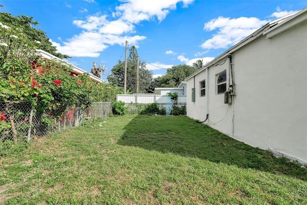 11406 NW 17th Avenue, Miami, FL 33167 Photo