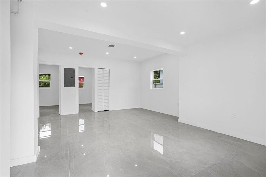 11406 NW 17th Avenue, Miami, FL 33167 Photo