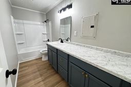 717 Elliot Avenue  photo 4