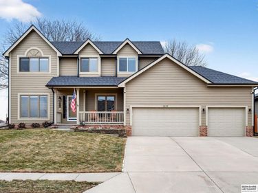 2009 Aberdeen Drive, Papillion, NE 68133