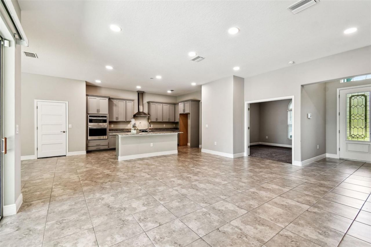 12487 Hooker Road, Weeki Wachee, FL 34614 Photo