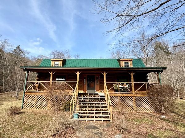300 Stony Lane, SANDSTONE, WV 25985
