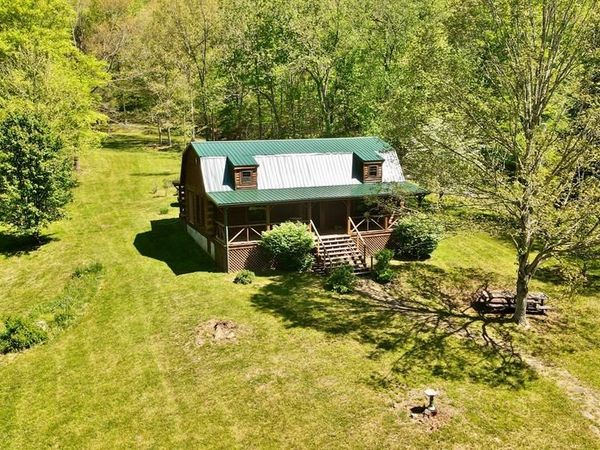 300 Stony Lane, SANDSTONE, WV 25985