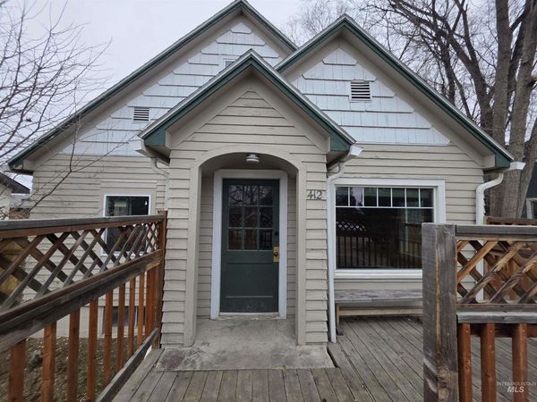 412 Maple Street, Nampa, ID 83686