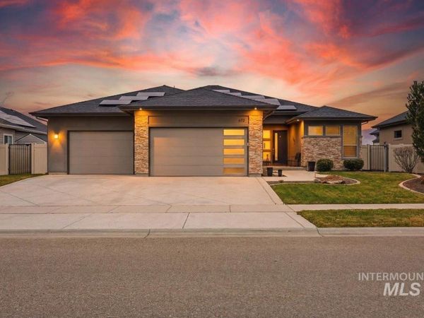 672 E Vivid Sky Drive, Meridian, ID 83642