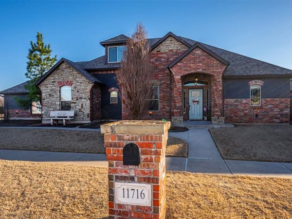 11716 SW 26th Court, Yukon, OK 73099
