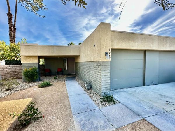 1679 Sunflower Court N, Palm Springs, CA 92262