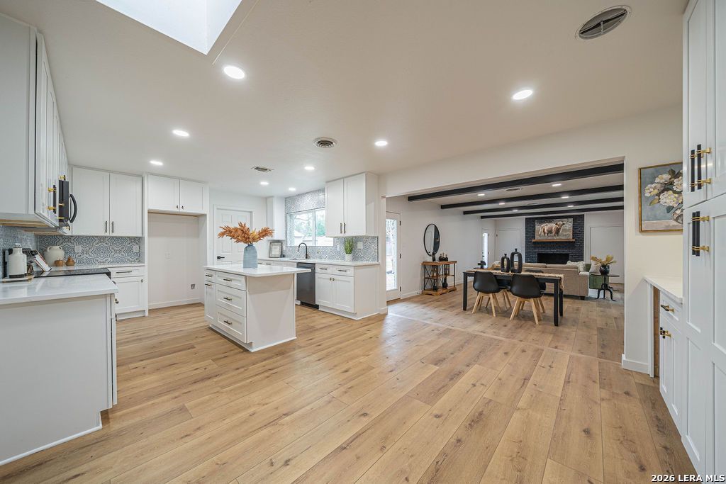 355 Donella, Hollywood Park, TX 78232 Main Photo