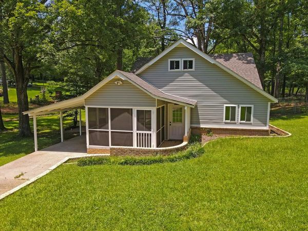 319 Rogers Avenue, Bruce, MS 38915