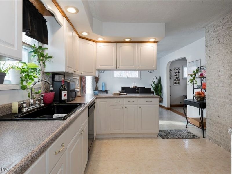 13505 Tyler Avenue, Cleveland, OH 44111 Photo 14