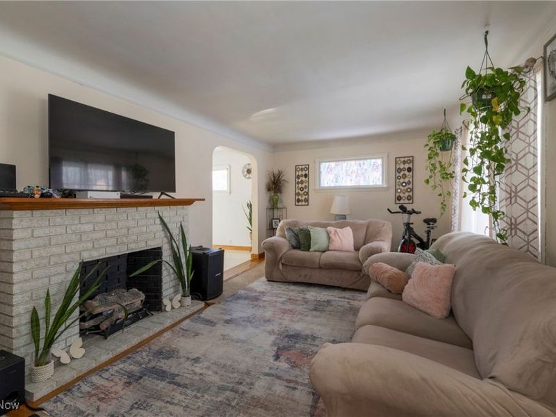 13505 Tyler Avenue, Cleveland, OH 44111 Photo 5