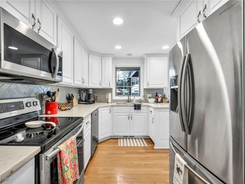 5116 Creekside Boulevard, Brunswick, OH 44212 Photo 7