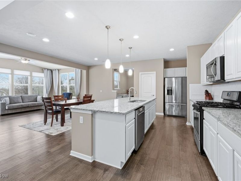 10132 Scenic View Drive, Twinsburg, OH 44087 Photo 3