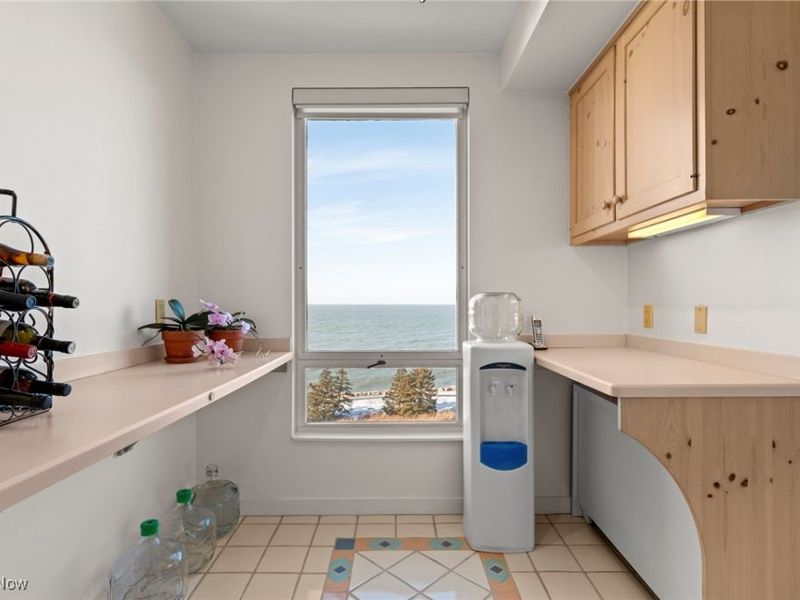 2 Bratenahl Place, Unit 3F, Bratenahl, OH 44108 Photo 28