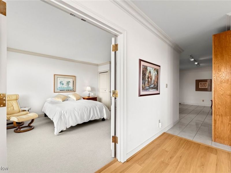 2 Bratenahl Place, Unit 3F, Bratenahl, OH 44108 Photo 31