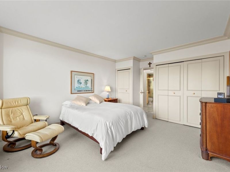 2 Bratenahl Place, Unit 3F, Bratenahl, OH 44108 Photo 32