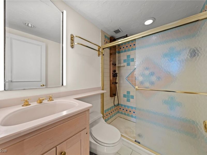 2 Bratenahl Place, Unit 3F, Bratenahl, OH 44108 Photo 37