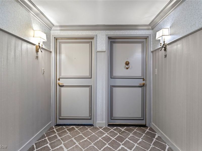 2 Bratenahl Place, Unit 3F, Bratenahl, OH 44108 Photo 4