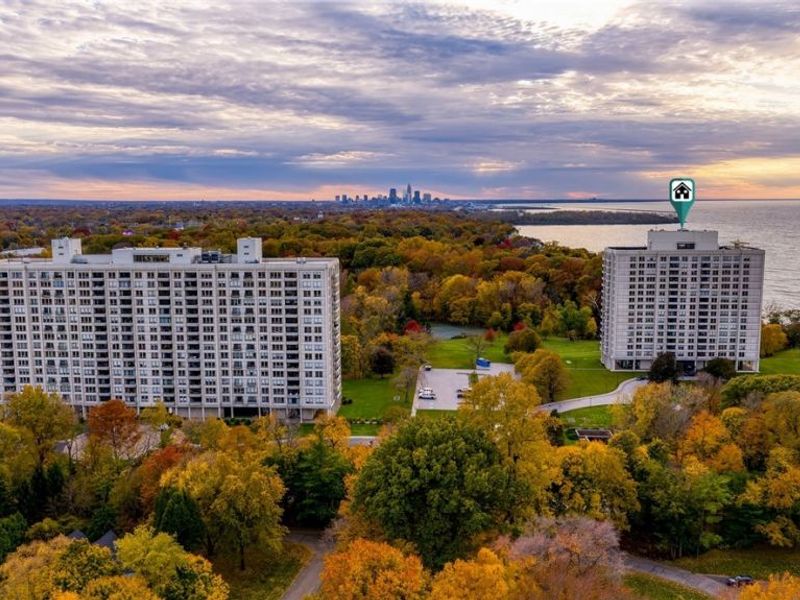 2 Bratenahl Place, Unit 3F, Bratenahl, OH 44108 Photo 49