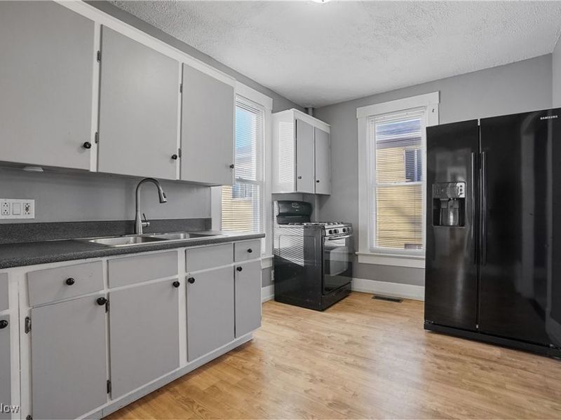 1420 Home Avenue, Akron, OH 44310 Photo 9