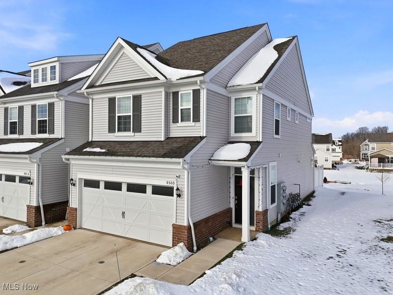 850 Dipper Lane, Unit 5, Aurora, OH 44202 Photo 2