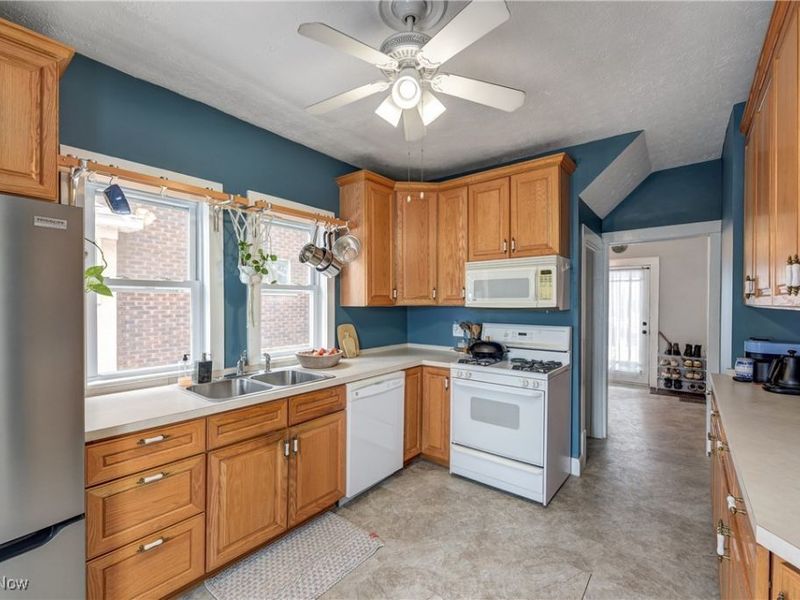 101 Marvin Avenue, Akron, OH 44302 Photo 10