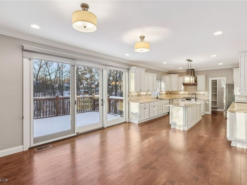 2 Creek Ridge, Rocky River, OH 44116 Photo 12