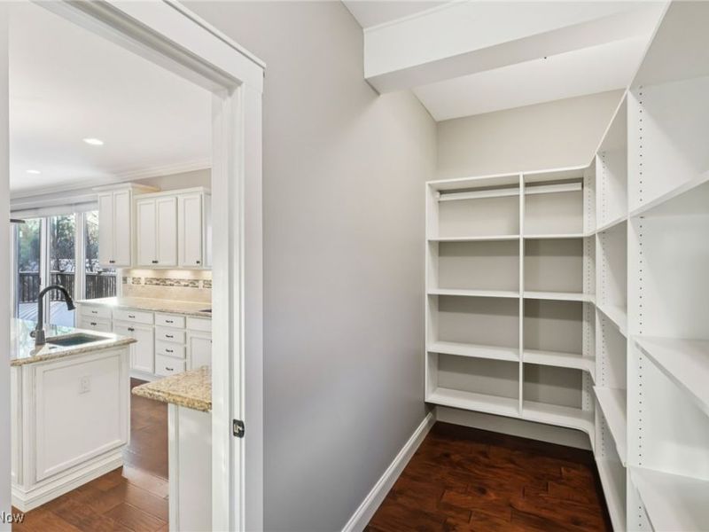 2 Creek Ridge, Rocky River, OH 44116 Photo 19