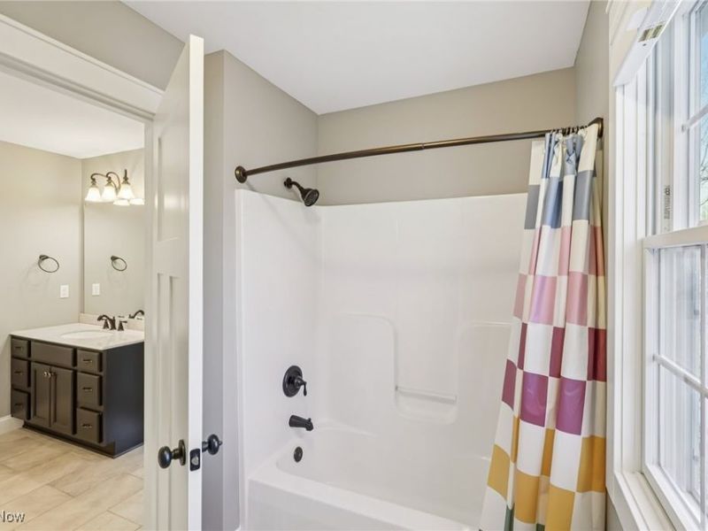 2 Creek Ridge, Rocky River, OH 44116 Photo 25