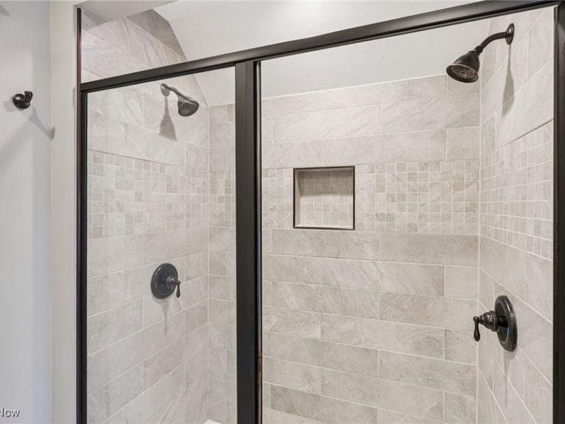 2 Creek Ridge, Rocky River, OH 44116 Photo 37