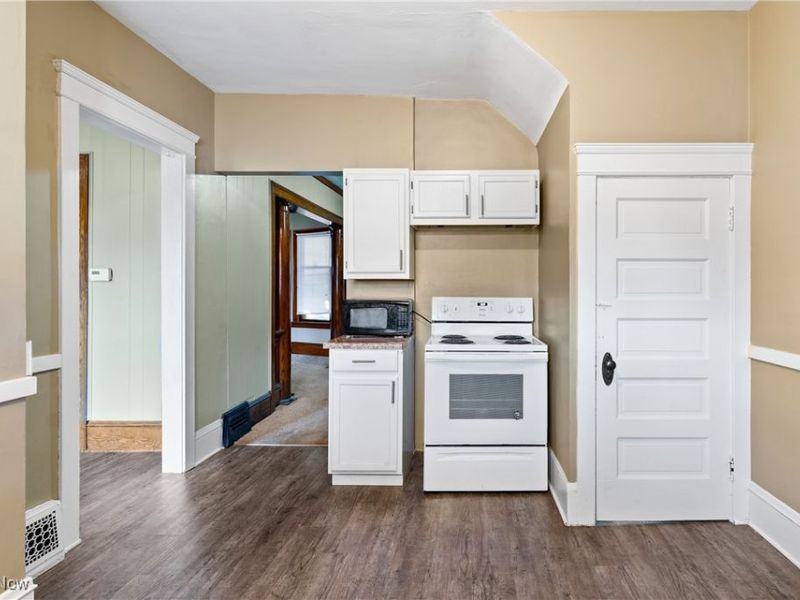 1477 W 116th Street, Cleveland, OH 44102 Photo 18