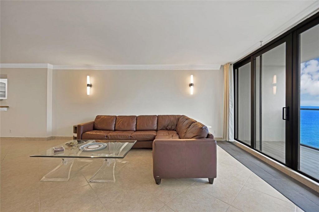 1980 S Ocean Drive, Unit 15L, Hallandale Beach, FL 33009 Photo