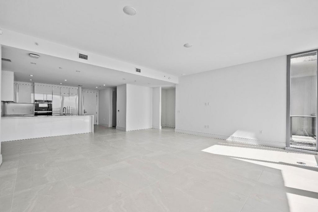 220 Lake Shore Drive, Unit 1607, Lake Park, FL 33403 Photo