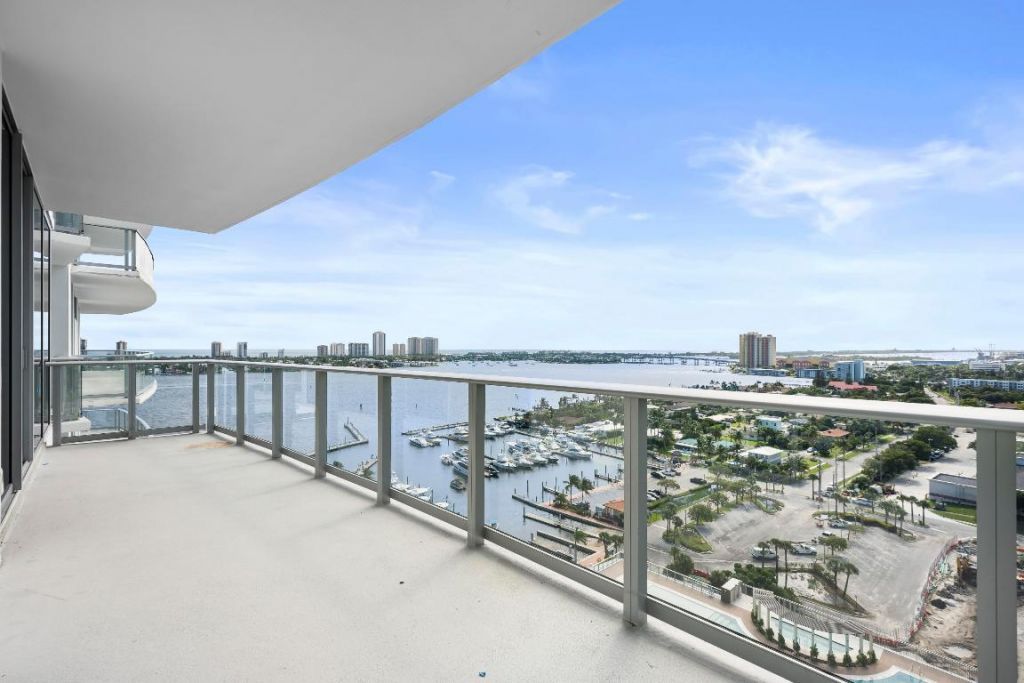 220 Lake Shore Drive, Unit 1607, Lake Park, FL 33403 Photo