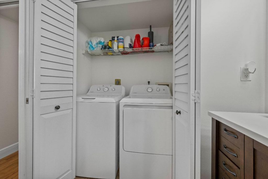 1727 Villages Boulevard, Unit 306, West Palm Beach, FL 33409 Photo