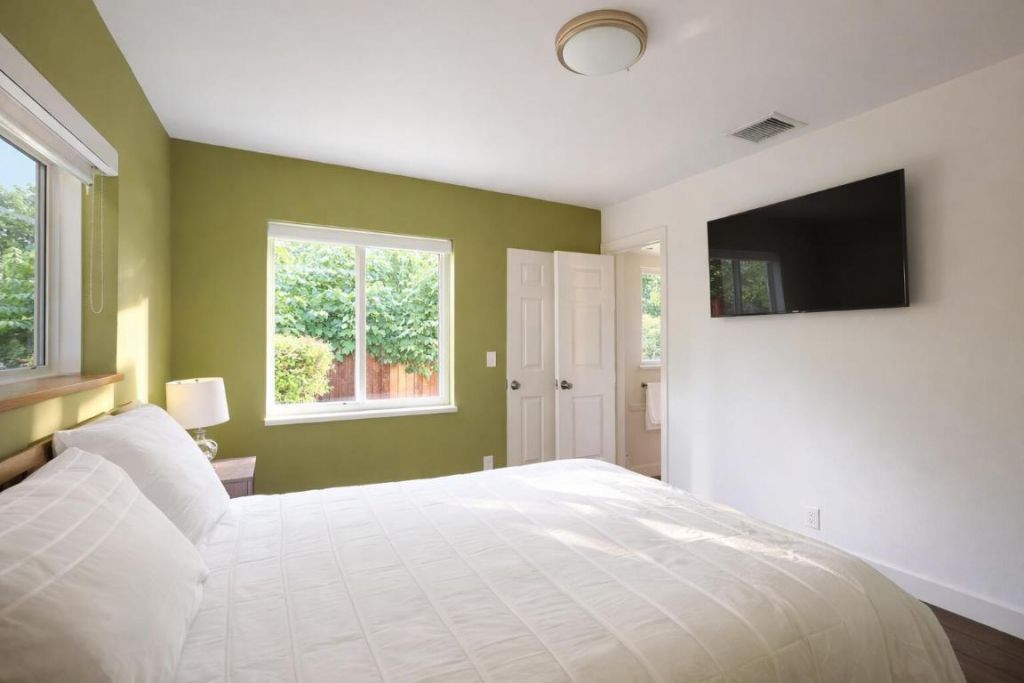 3018 NE 26th Street, Fort Lauderdale, FL 33305 Photo