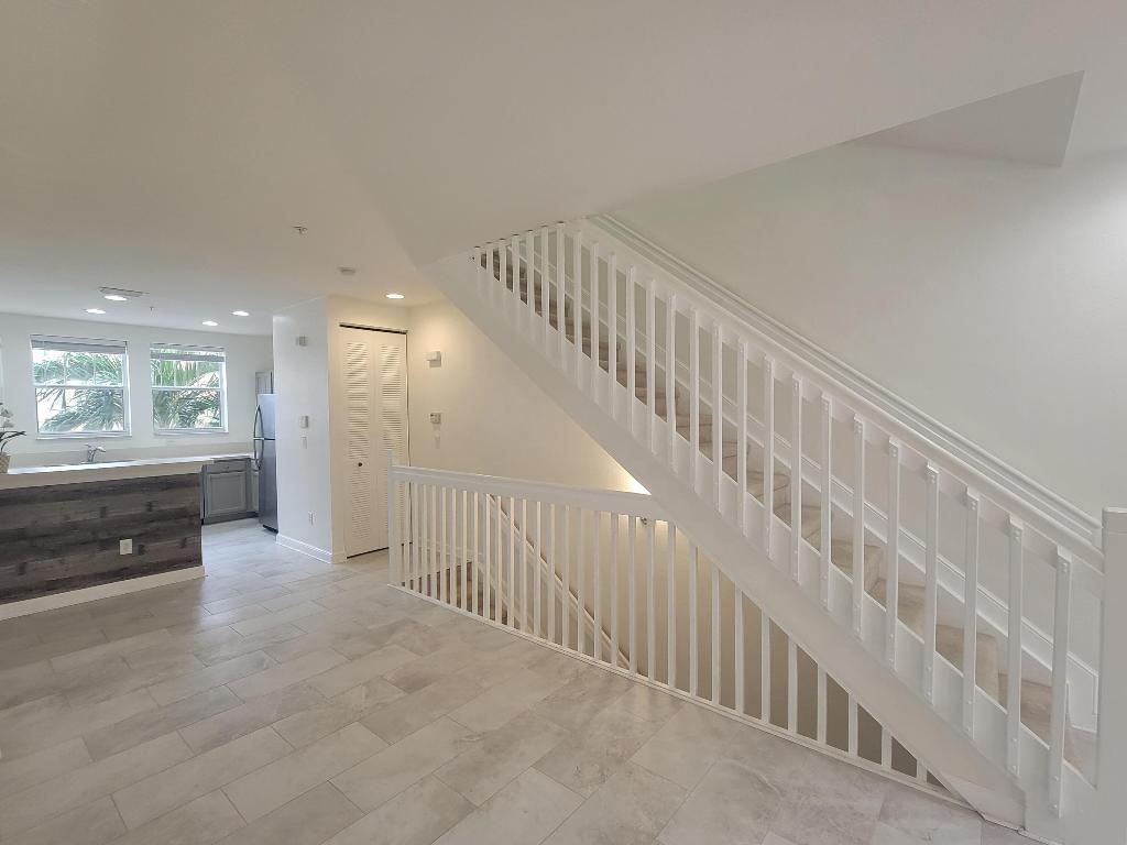 750 Millbrae Court, Unit 5, West Palm Beach, FL 33401 Photo