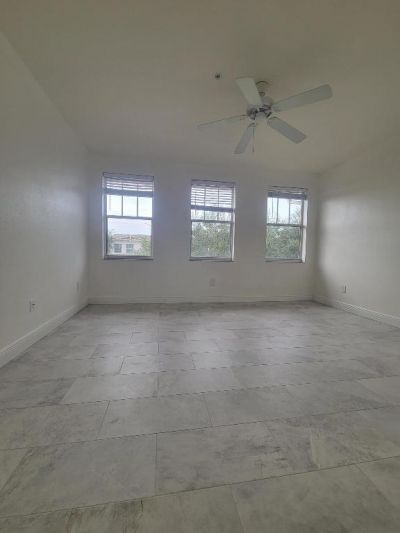 750 Millbrae Court, Unit 5, West Palm Beach, FL 33401 Photo