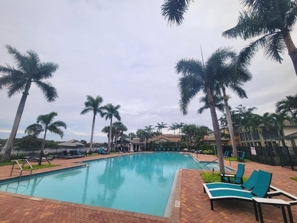 750 Millbrae Court, Unit 5, West Palm Beach, FL 33401 Photo