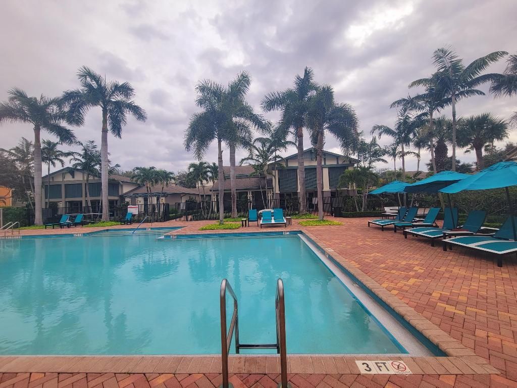 750 Millbrae Court, Unit 5, West Palm Beach, FL 33401 Photo