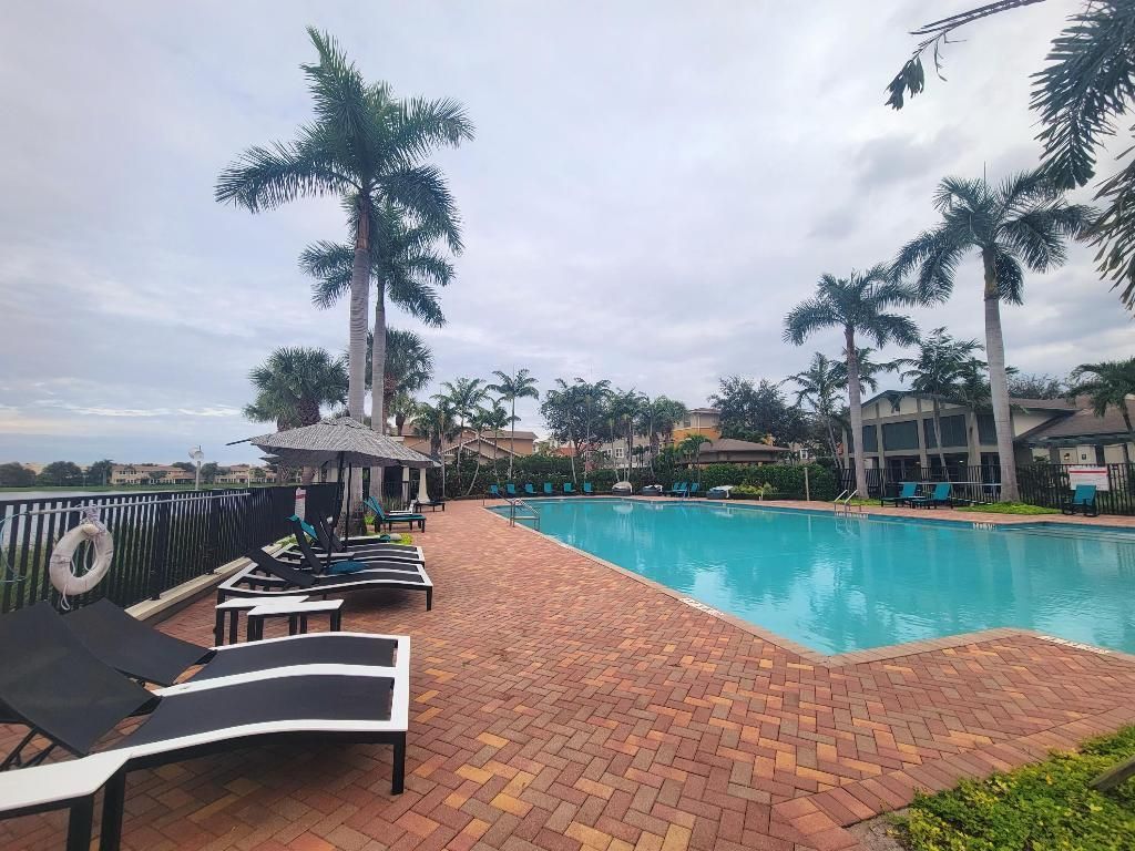 750 Millbrae Court, Unit 5, West Palm Beach, FL 33401 Photo