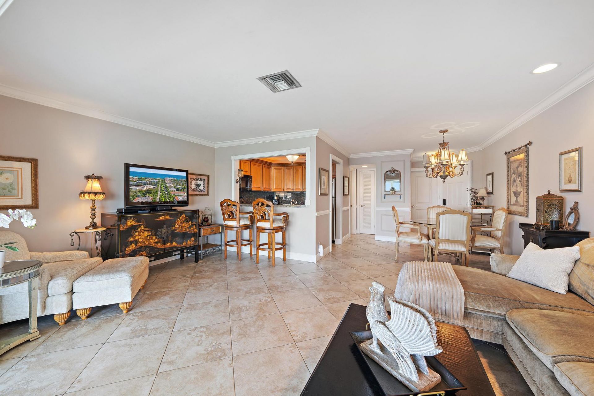 400 Wilma Circle, Unit 309, Riviera Beach, FL 33404 Photo