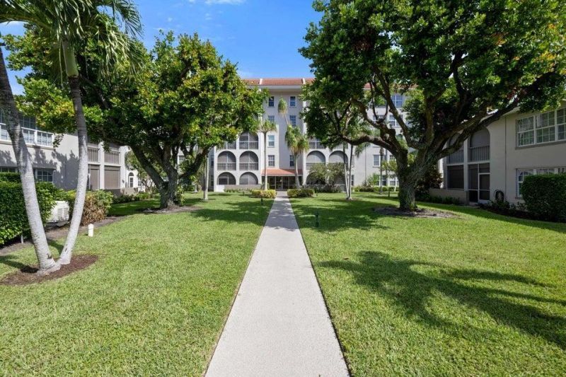 250 NE 20th Street, Unit 1010, Boca Raton, FL 33431 Photo