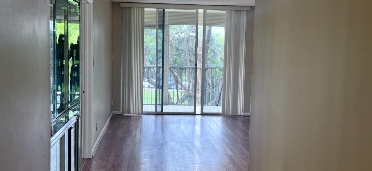 3301 NW 47th Terrace, Unit 316, Lauderdale Lakes, FL 33319 Photo